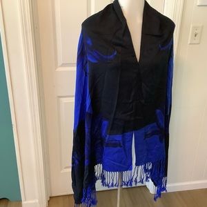 Luna date 50% Cashmere 50% silk poncho